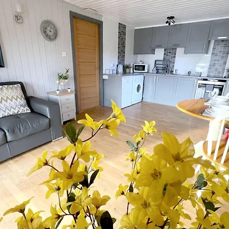 Semesterbostad Oak 8 Hot Tub *